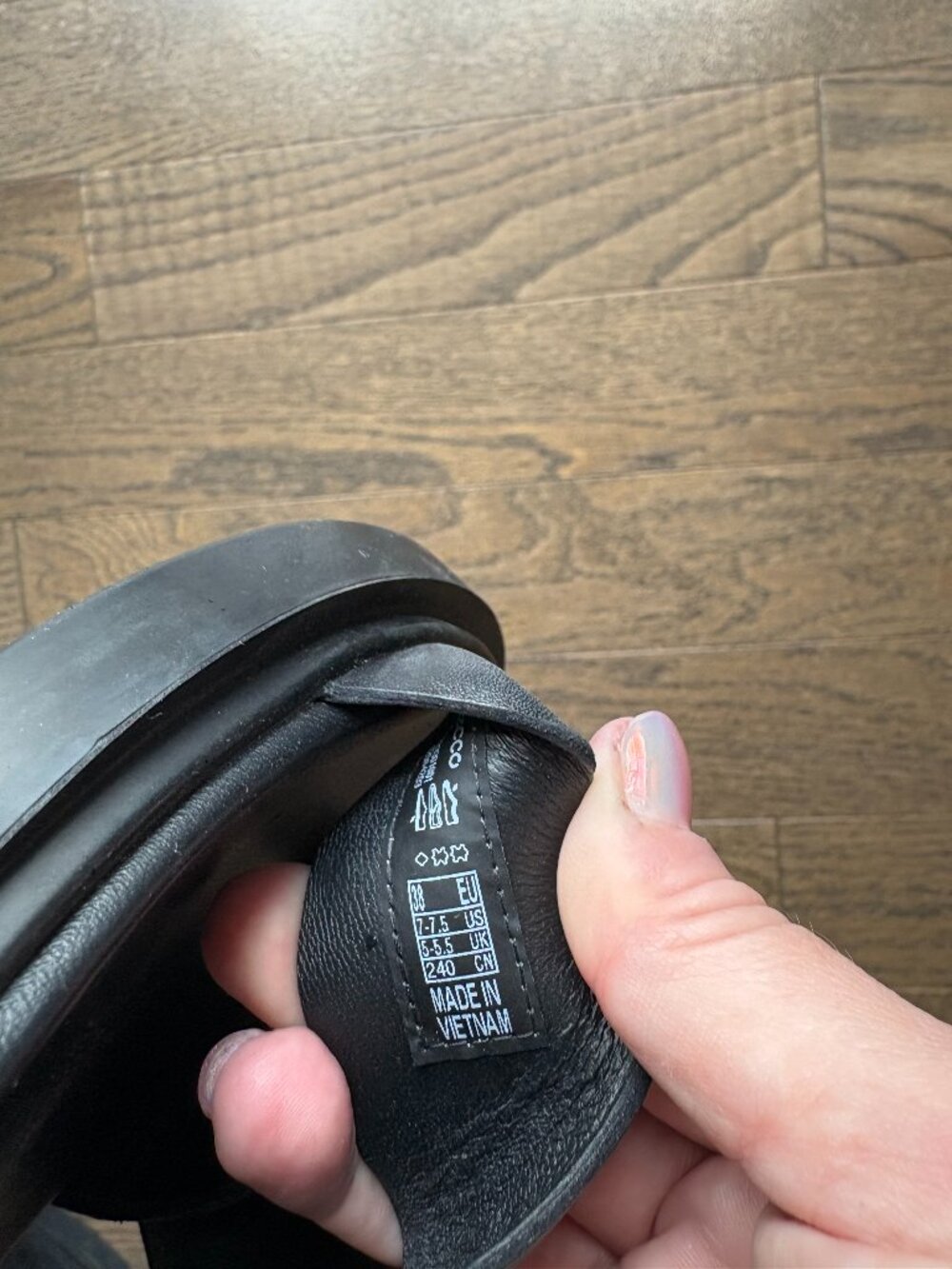 EECO Black Leather Sandals - Picture 3 of 3